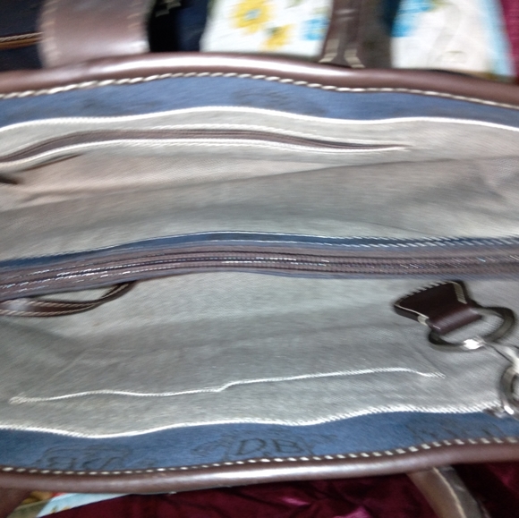 Purse - Picture 3 of 5